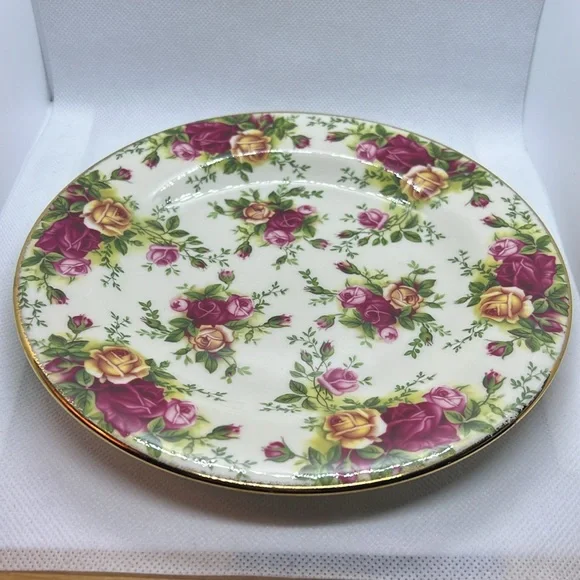 SALAD / DESERT PLATE RARE 1999 ROYAL ALBERT CHINA OLD COUNTRY ROSES CLASIC III - Picture 4 of 9